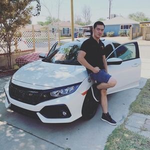 Meet your Posher, Romuel-christopher